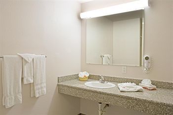 Americas Value Banos Los Baños